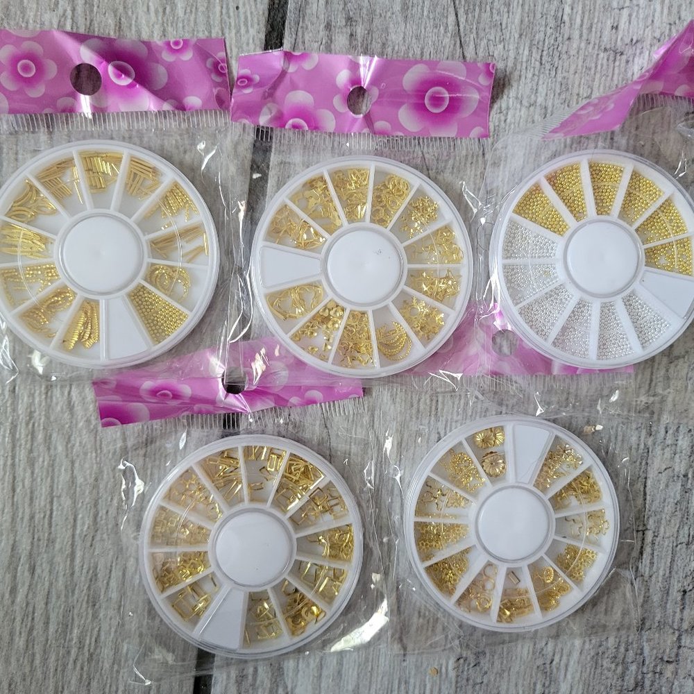 Assorted Gold & Silver Nail Art Decorations